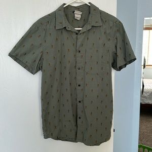 Men’s North Face Button Down